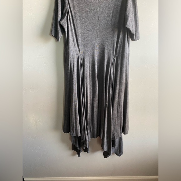Signature by Robbie Bee - Grey Shark-bite hem Jersey Dress - Picture 9 of 10